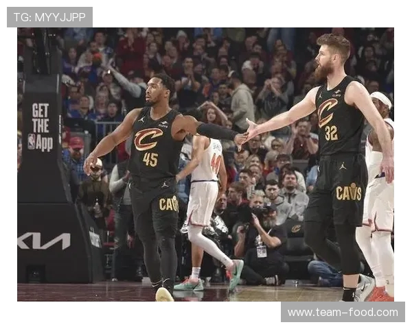 东部竞争愈发激烈尼克斯稳居第三与骑士胜场差拉大至15